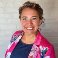 April Palmer Headshot